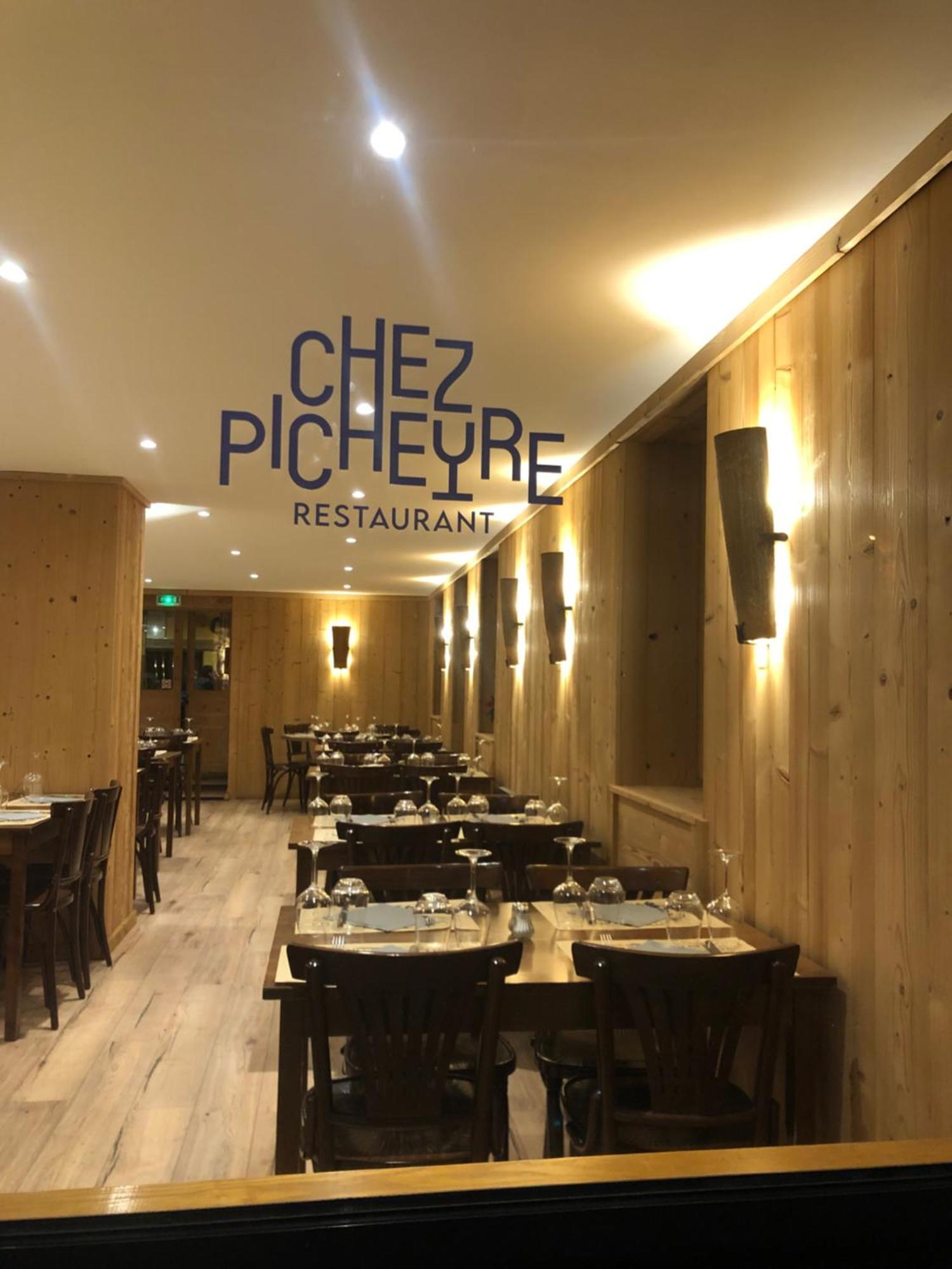 Hotel Picheyre Formigueres Bagian luar foto